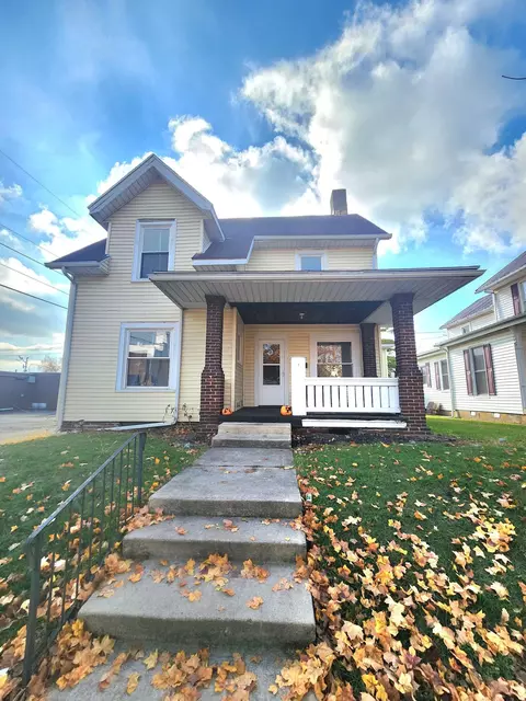 119 N Hinde St, Washington Court House, OH 43160