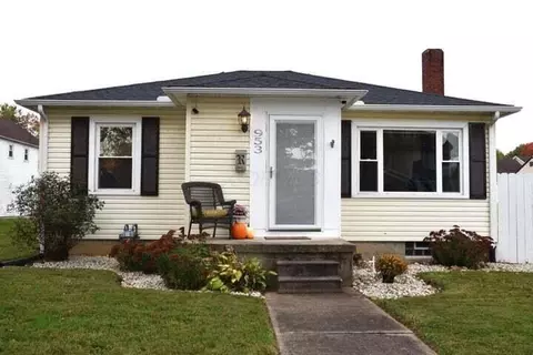 943 Garfield Ave, Lancaster, OH 43130