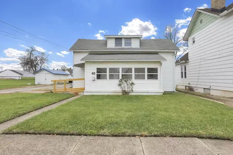 42 Burt Ave, Newark, OH 43055