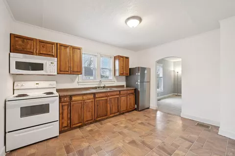 2850 E High St, Newark, OH 43055 photo 7
