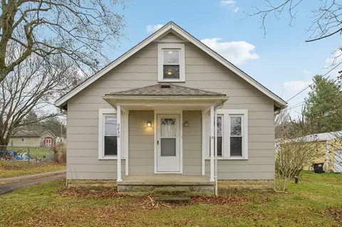 2850 E High St, Newark, OH 43055