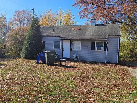 957 S Ashburton Rd, Columbus, OH 43227