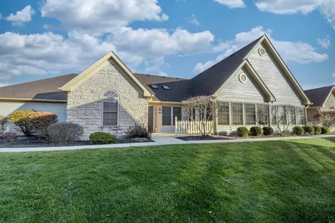 1286 Stonehill Ln, Lancaster, OH 43130