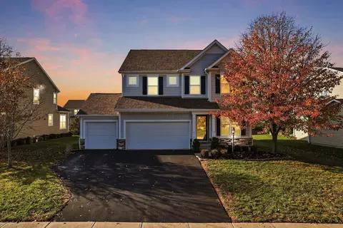 195 Balsam Dr, Pickerington, OH 43147
