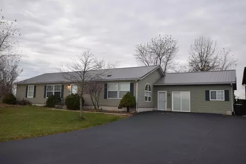 5218 Wallace Rd, Saint Paris, OH 43072