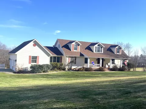 2905 Tucker Rd, Lucas, OH 44843