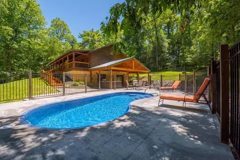 21801 Sterling Rd, Logan, OH 43138