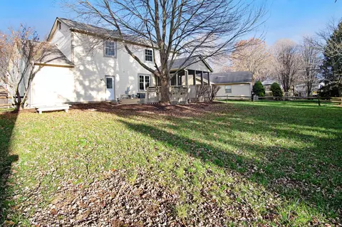 Exterior - 3761 Carnforth Dr, Columbus, OH 43221 photo 14 of 17
