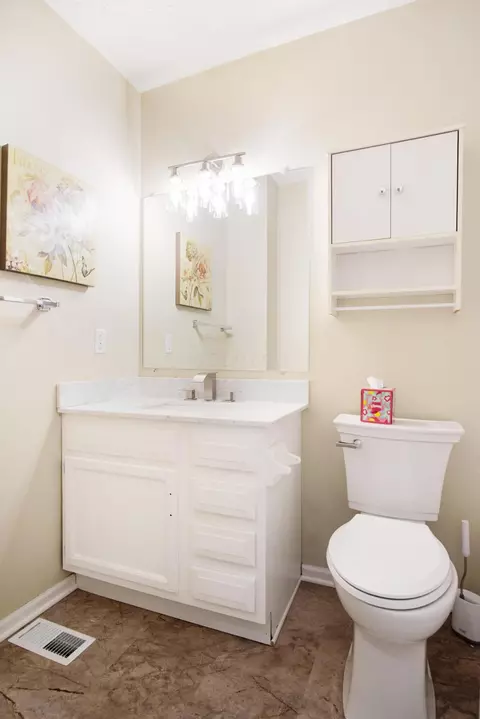 Bath - 3761 Carnforth Dr, Columbus, OH 43221 photo 5 of 5