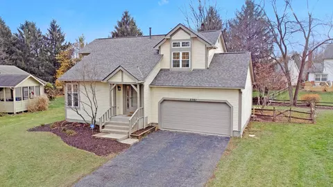 Exterior - 3761 Carnforth Dr, Columbus, OH 43221 photo 16 of 17