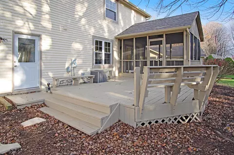 Exterior - 3761 Carnforth Dr, Columbus, OH 43221 photo 7 of 17