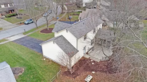 View/Area - 3761 Carnforth Dr, Columbus, OH 43221 photo 2 of 4