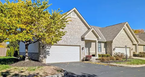 7871 Linksview Cir, Westerville, OH 43082