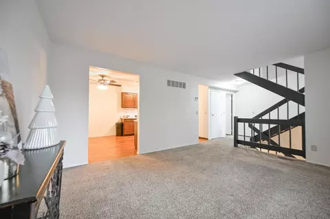 2159 Olympic St, Springfield, OH 45503 photo 9