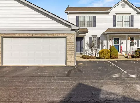 1052 Watkins Glen Ct, Marysville, OH 43040