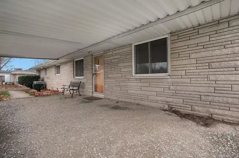 Exterior - 122 Obetz Rd, Columbus, OH 43207 photo 3 of 6