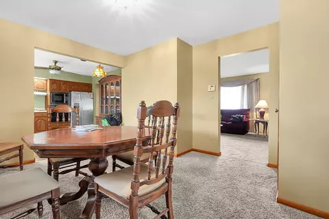 Dining - 122 Obetz Rd, Columbus, OH 43207 photo 2 of 2