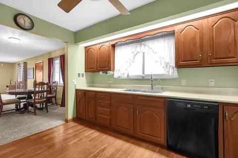 Kitchen - 122 Obetz Rd, Columbus, OH 43207 photo 2 of 3