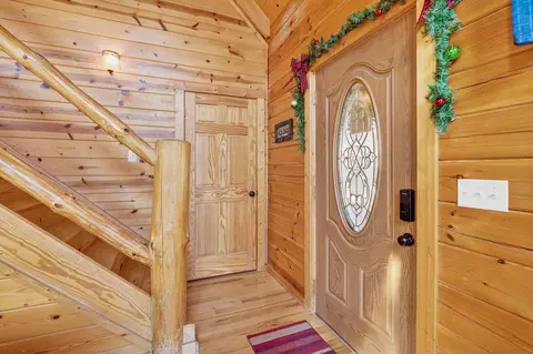 Entry Way - 16160 Collison Rd, Logan, OH 43138 photo 1 of 1