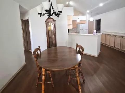 Dining - 6363 Pinehurst Pointe, Westerville, OH 43082 photo 1 of 1