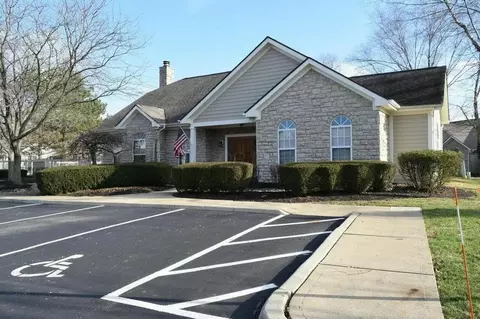 Exterior - 6363 Pinehurst Pointe, Westerville, OH 43082 photo 4 of 5