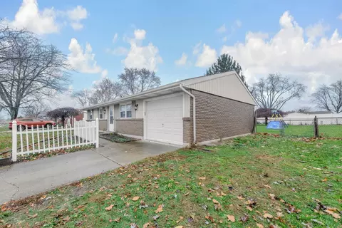 2020 Sioux Dr, Circleville, OH 43113 photo 4
