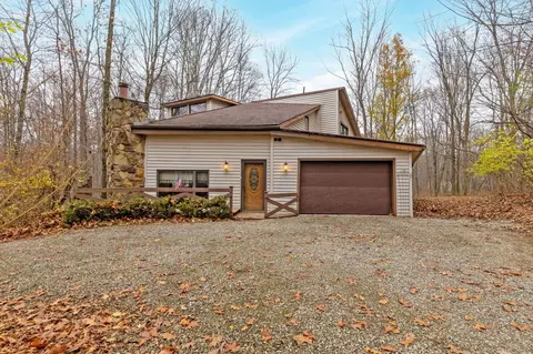 416 Grand Ridge Dr, Howard, OH 43028