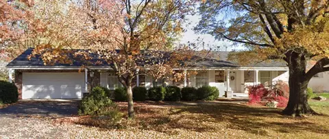 3142 Halesworth Rd, Columbus, OH 43221