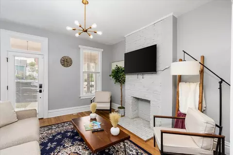 Living - 66 E 4th Ave, Columbus, OH 43201 photo 2 of 3