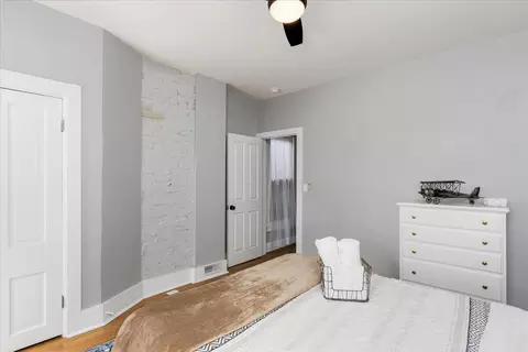 Bedroom - 66 E 4th Ave, Columbus, OH 43201 photo 4 of 7