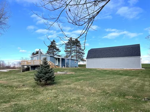 2920 Logan Thornville Rd NE, Rushville, OH 43150