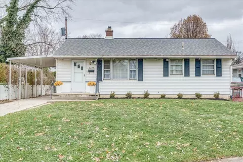 2208 Fenton St, Columbus, OH 43224