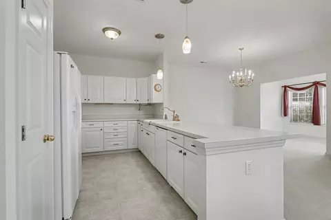 Kitchen - 31 Claire Ct, Circleville, OH 43113 photo 2 of 2