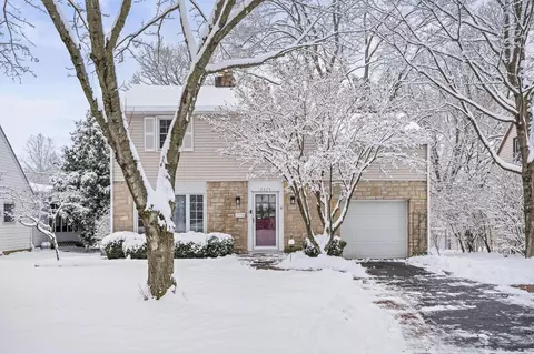 2225 Swansea Rd, Columbus, OH 43221