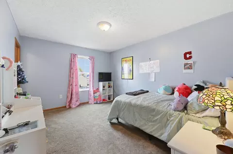 Bedroom - 1480 Shagbark St, Circleville, OH 43113 photo 8 of 9