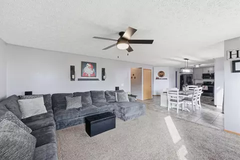 Living - 1480 Shagbark St, Circleville, OH 43113 photo 4 of 4