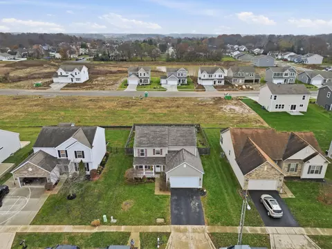 View/Area - 1480 Shagbark St, Circleville, OH 43113 photo 6 of 7