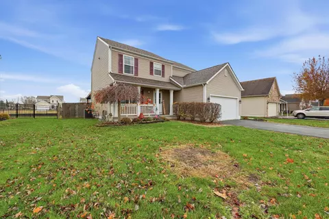 Exterior - 1480 Shagbark St, Circleville, OH 43113 photo 3 of 8