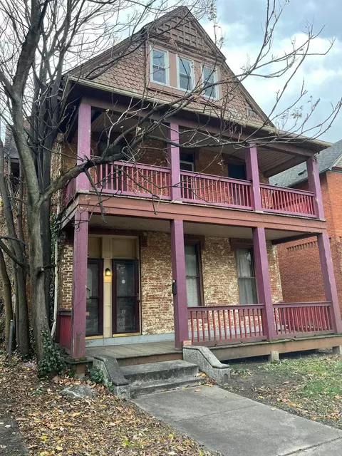 33 Clark Pl #35, Columbus, OH 43201