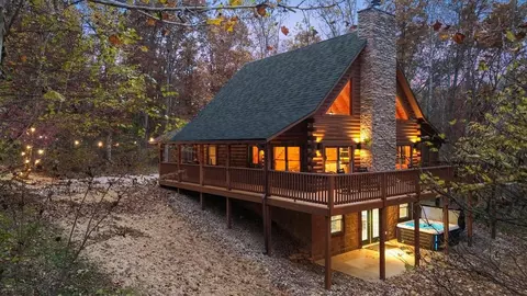 17834 Goat Run Honey Fork Rd, Logan, OH 43138