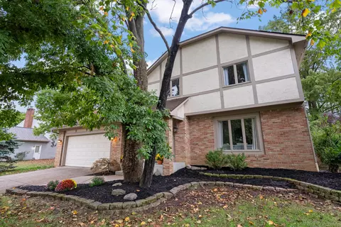 858 Knebworth Ct, Westerville, OH 43081