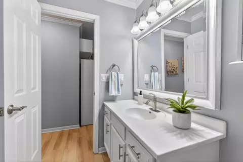 Bath - 449 Watt St, Circleville, OH 43113 photo 6 of 6