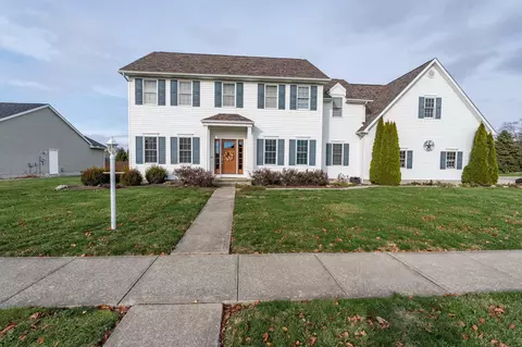 1601 Courtney Dr, Washington Court House, OH 43160