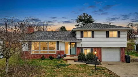 122 Columbia Dr, Waverly, OH 45690