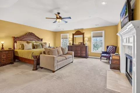 Bedroom - 8159 Winchcombe Dr, Dublin, OH 43016 photo 2 of 9