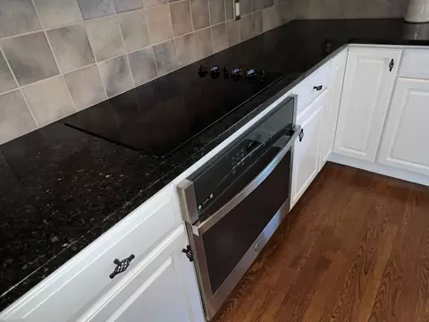 Kitchen - 8159 Winchcombe Dr, Dublin, OH 43016 photo 1 of 5