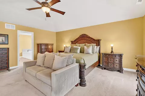 Bedroom - 8159 Winchcombe Dr, Dublin, OH 43016 photo 3 of 9