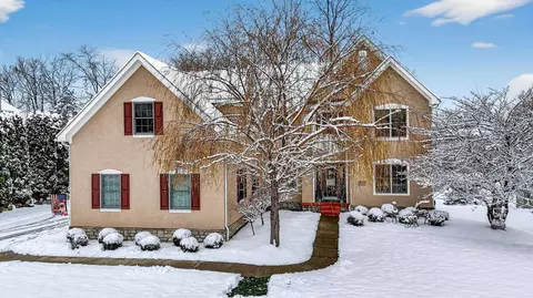 Exterior - 8159 Winchcombe Dr, Dublin, OH 43016 photo 3 of 7
