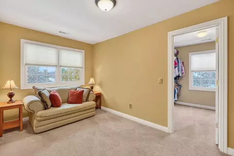 Bedroom - 8159 Winchcombe Dr, Dublin, OH 43016 photo 4 of 9