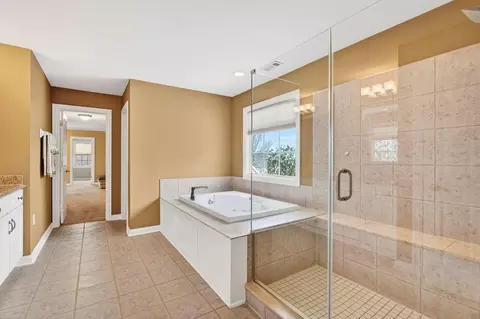 Bath - 8159 Winchcombe Dr, Dublin, OH 43016 photo 1 of 6